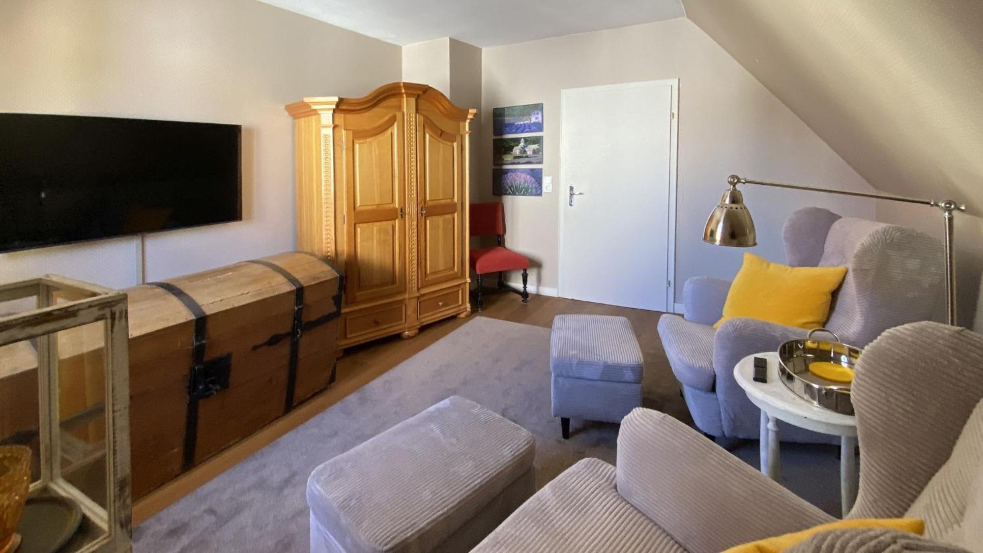 Ferienwohnung Stilvoll Urlaub machen! Dudenhofen Exterior foto